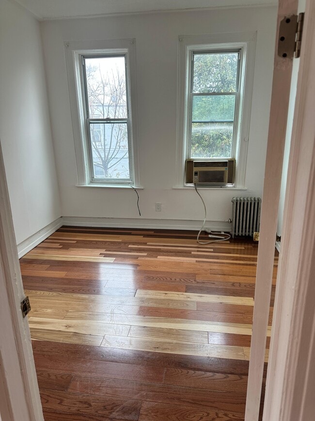 Building Photo - 108 E 95th St