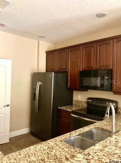 Building Photo - 35 Riverview Bend S