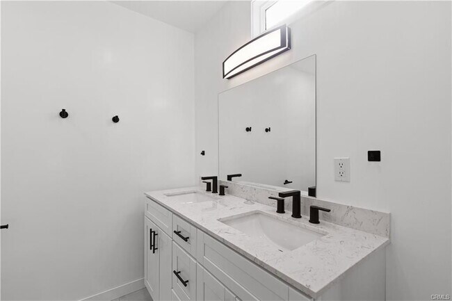 Foto del edificio - 4955 Alatar Dr