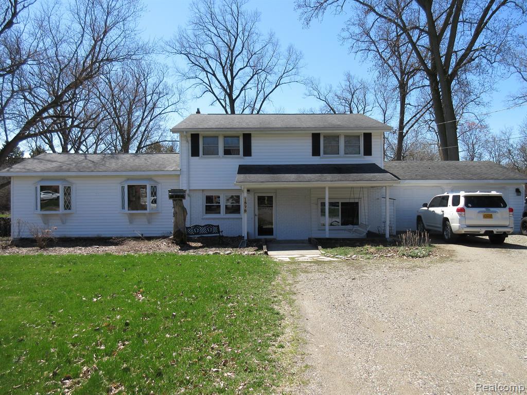 1575 Banmoor Dr, Troy, MI 48084 House Rental in Troy, MI
