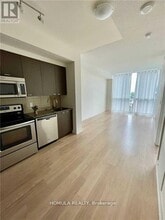 Building Photo - 88 Sheppard Ave E