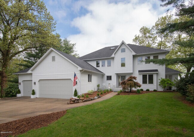 Building Photo - 7141 Eagle Height Dr