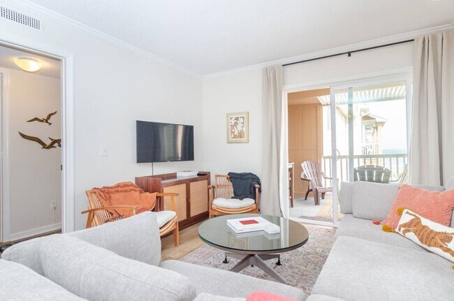 Foto del edificio - (C226) 1101 S Lake Park Blvd, Unit 26A, Ca...