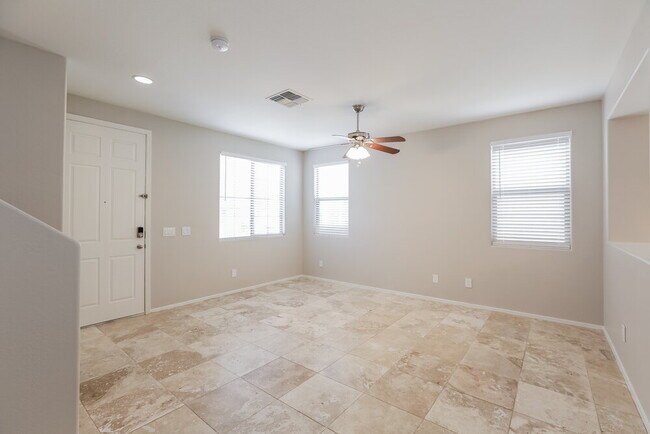 Building Photo - 6915 S 8th Dr