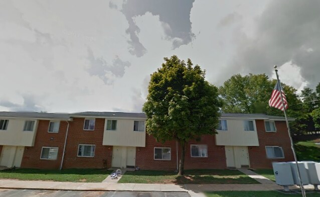 Foto principal - Clark Manor Apartments