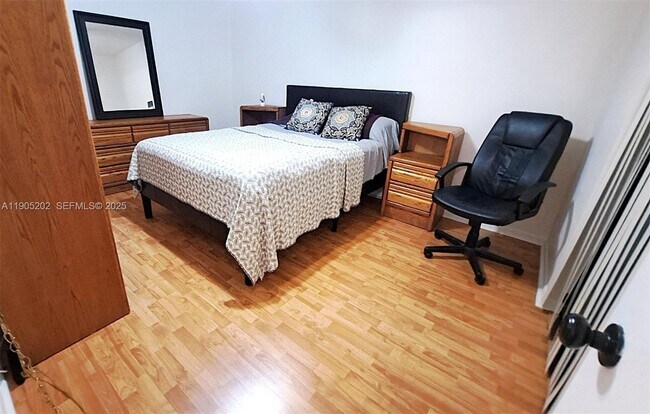 Foto del edificio - 11532 NW 10th St