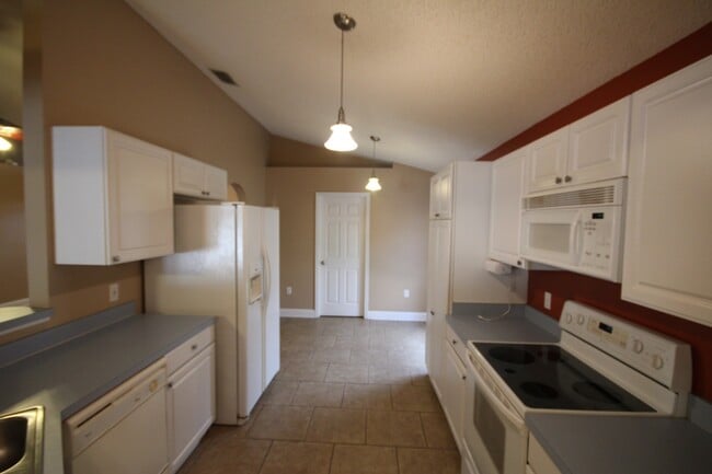 Building Photo - Beautiful 3/2 in East Orlando