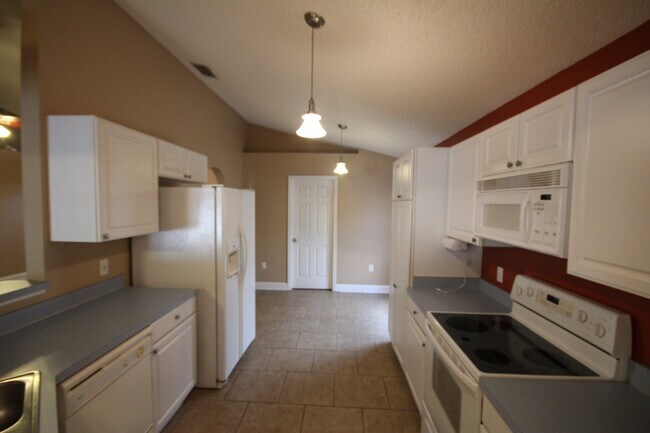 Foto del edificio - Beautiful 3/2 in East Orlando