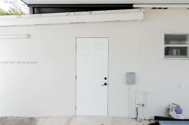 Building Photo - 5803 Buchanan St