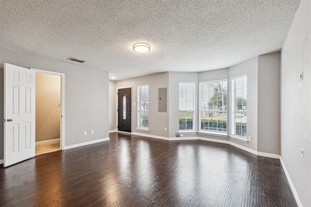 Building Photo - 5724 Giddyup Ln