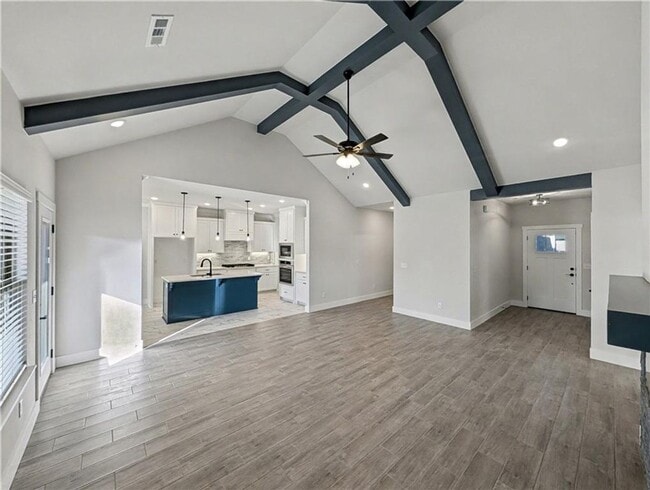 Building Photo - 6907 SW High Meadow Blvd