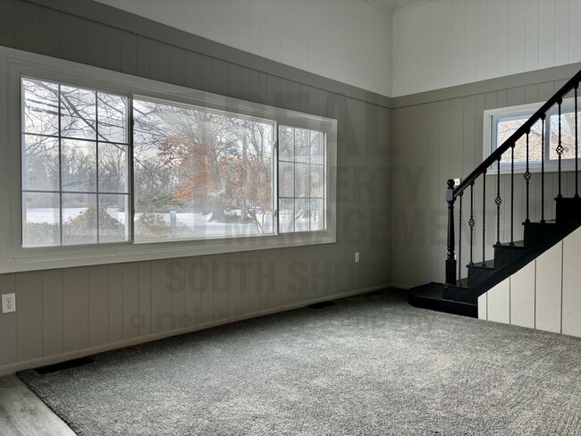 Building Photo - Remodeled 2bed/1bath: Where Charm Meets Chic