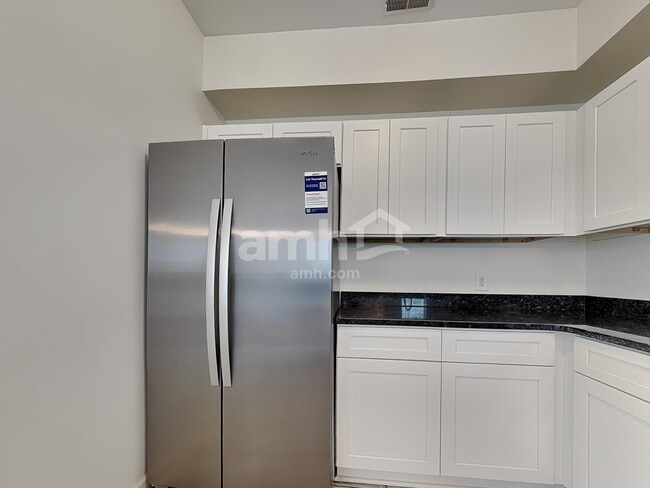 Building Photo - 7 Otter Creek Dr