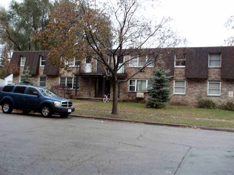 Building Photo - 1910 Preble Ave