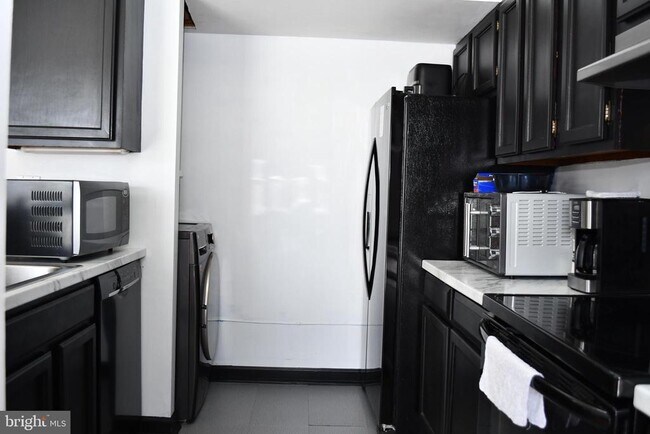 Foto del edificio - 46 Hillside Ct