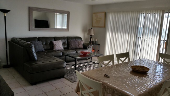 Foto del edificio - 2700 Ocean Shore Blvd