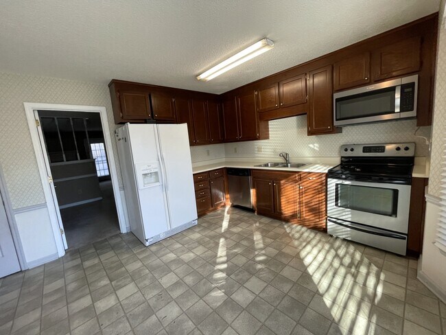 Foto del edificio - 6930 Steeplechase Dr NW