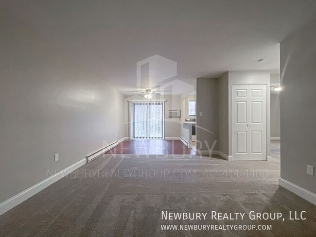 Building Photo - 1459 Poplar St
