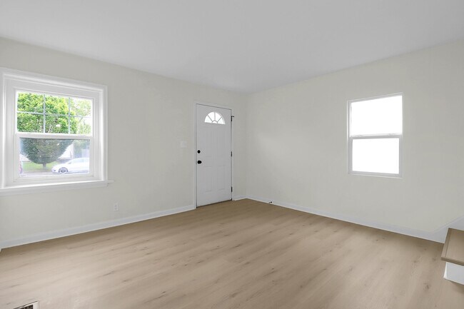 Foto del edificio - 1688 E Whittier St