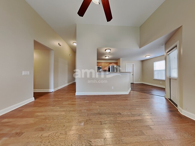 Building Photo - 415 Equinox Cir