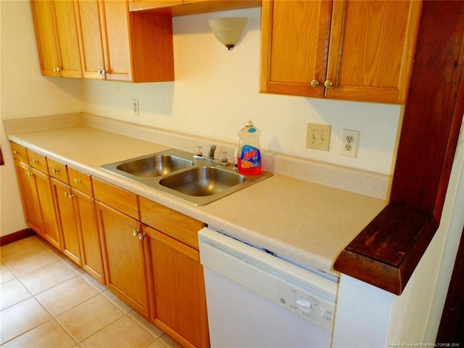 Building Photo - 6960 Timberwood Dr