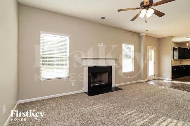 Foto del edificio - 415 Shady Glen