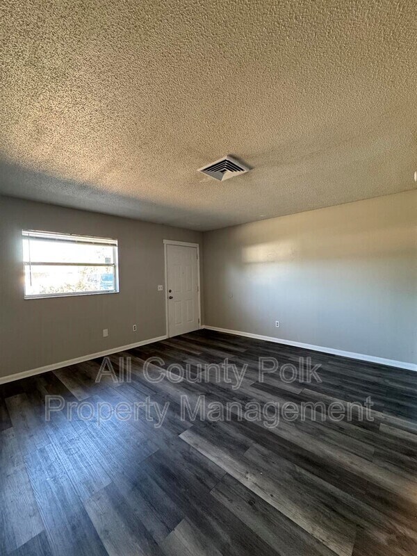 Foto del edificio - 420 Ellerbe Way