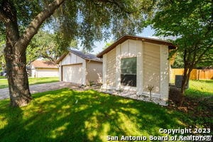 Building Photo - 14927 Moss Arbor