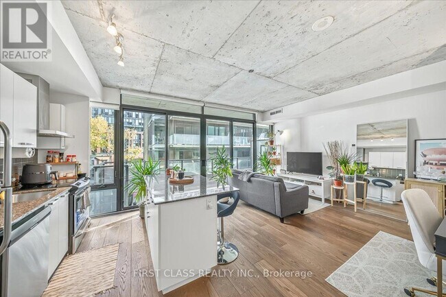 Photo du bâtiment - 95 Bathurst St