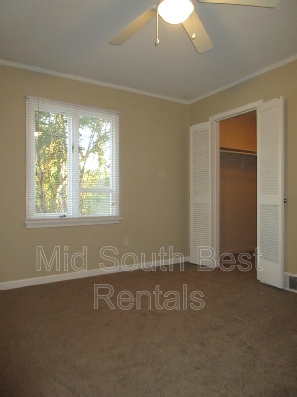 Building Photo - 6427 Sulgrave Dr