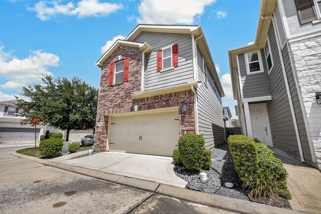 Building Photo - 1850 Commons Hill Ln