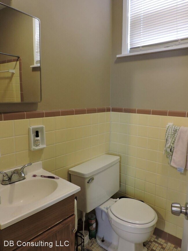 Foto del edificio - 5 br, 2 bath House - 110 Lyon St