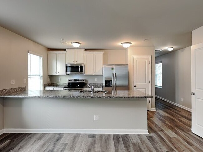 Foto del edificio - 1050 Wedgewood Ct NE
