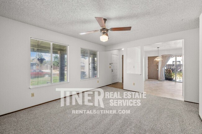 Foto del edificio - 7713 Milldale Cir