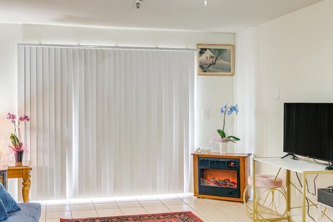 Foto del edificio - 4730 Noyes St