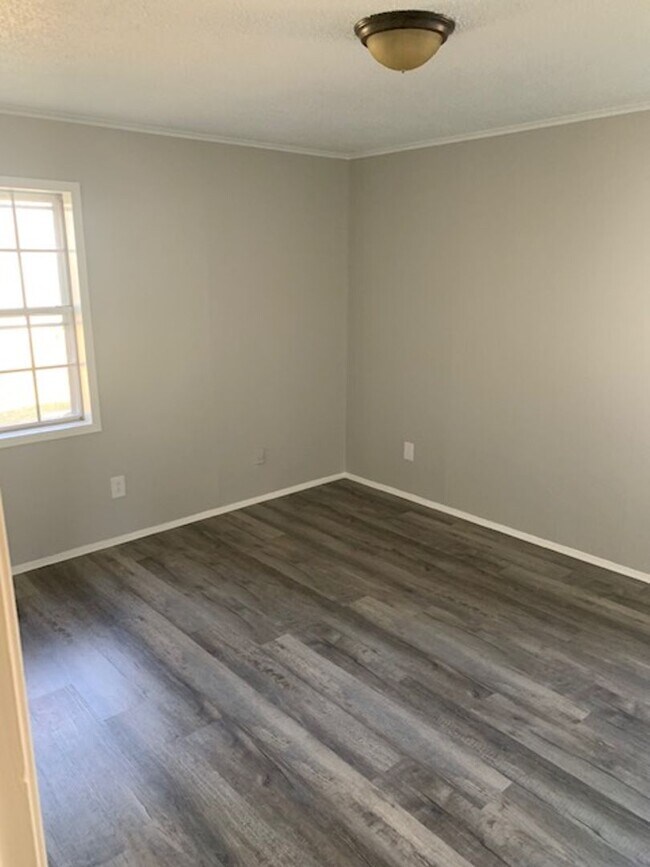 Foto del edificio - Renovated 3 Bedroom 1 Bath Home for Rent!
