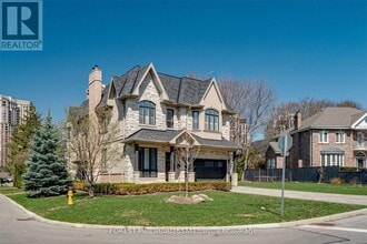Building Photo - 42 Yorkminster Rd