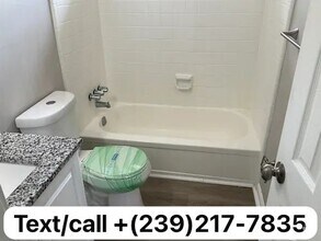 Building Photo - 3891 Northstrand Dr