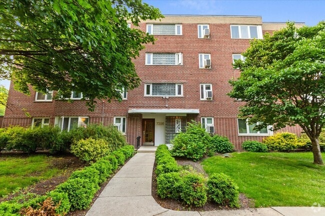 Building Photo - 7206 Oak Ave