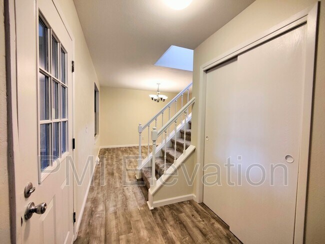 Building Photo - 4584 S Fairplay St