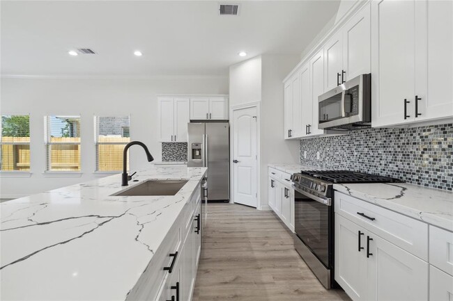 Building Photo - 9711 Champion Heavens Dr