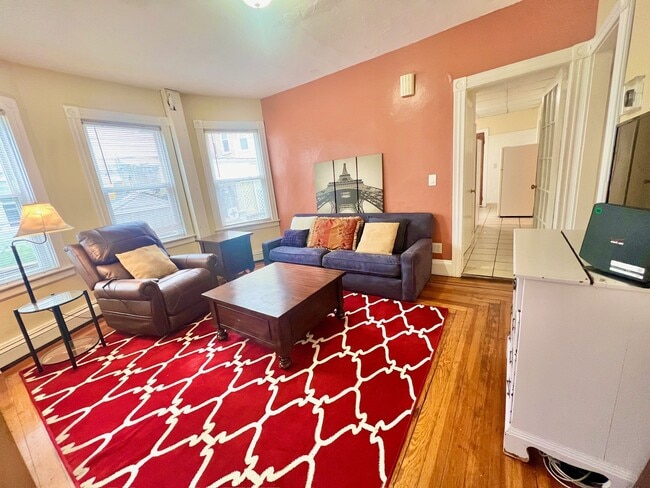 Photo - 85 Vinton St (Providence, RI) Apartment