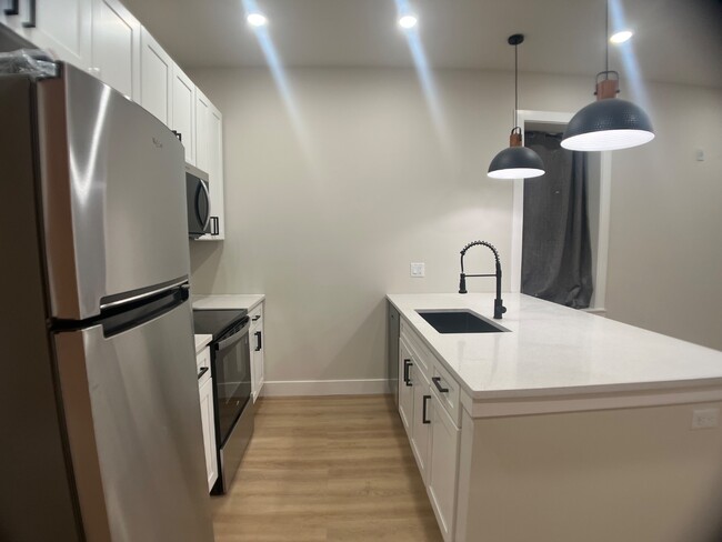 Foto del edificio - 121 W Sharpnack St