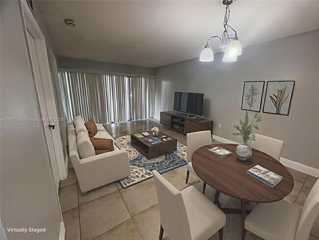 Foto del edificio - 1543 Lake Crystal Dr