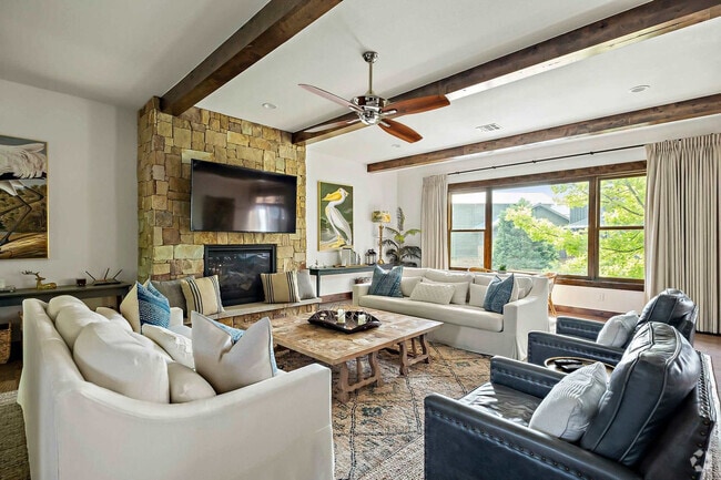 2217 Sea Biscuit Cove