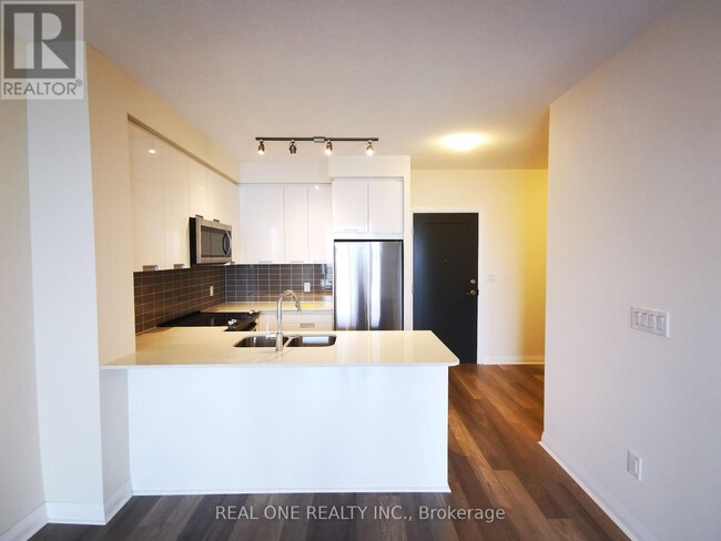 Photo du bâtiment - 5033 Four Springs Ave