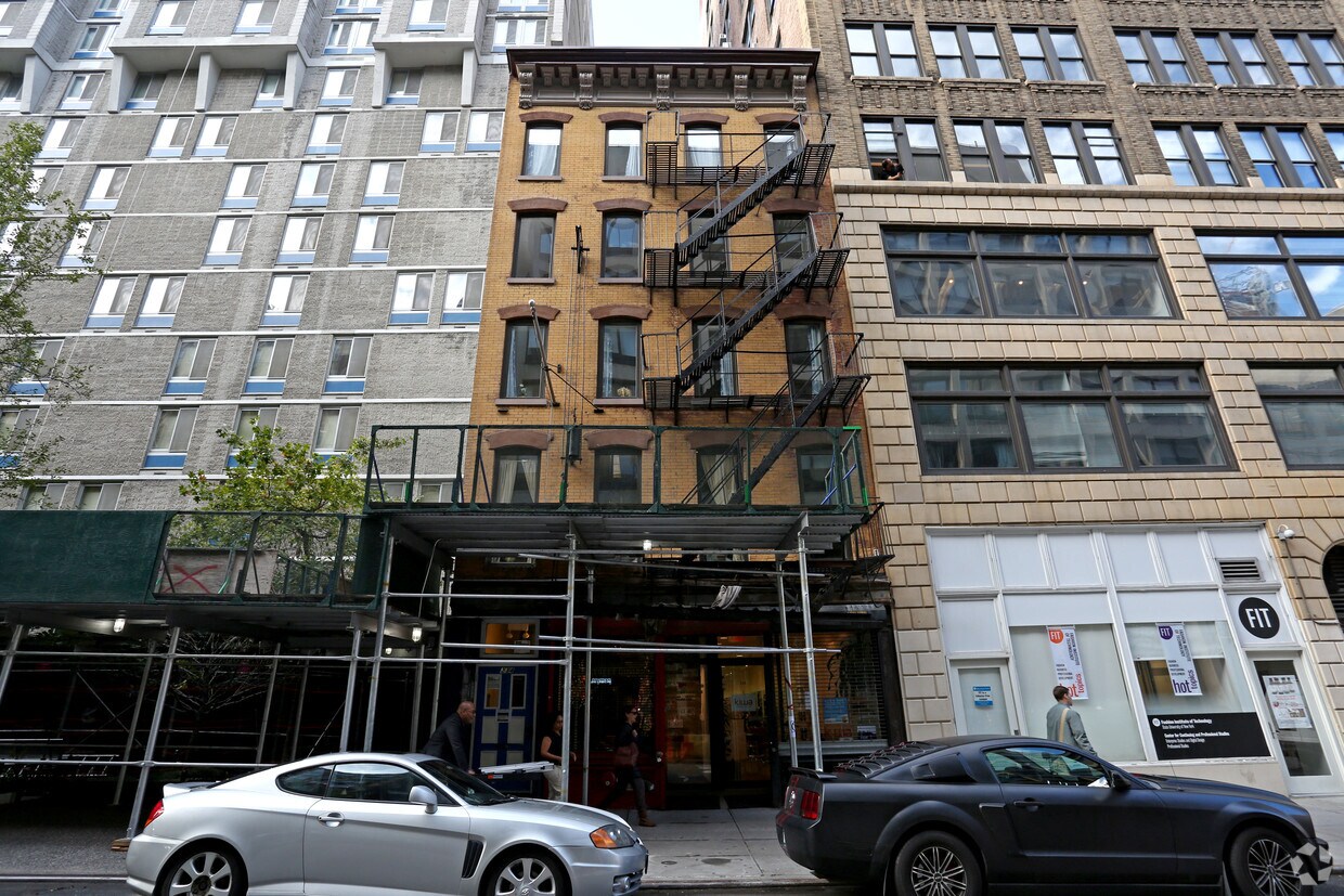 Foto del edificio - 234 W 27th St