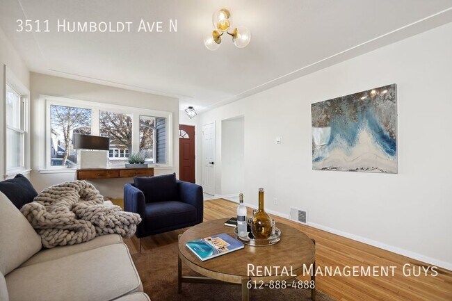 Building Photo - Completely Remodeled 3 Bedroom 1 Bath +Off...