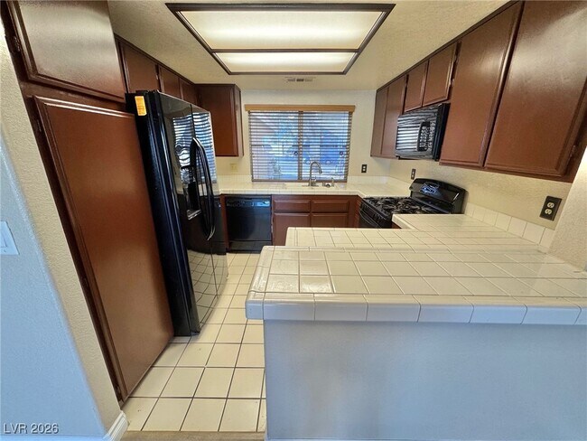 Foto del edificio - 1928 Bookbinder Dr