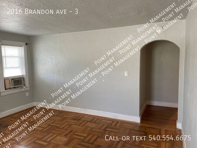Building Photo - Quiet 2 bed 1 bath in Raleigh Court